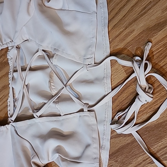 SHEIN Privé Lace Up Backless Puff Sleeve Top Women's Size Large - Picture 6 of 15